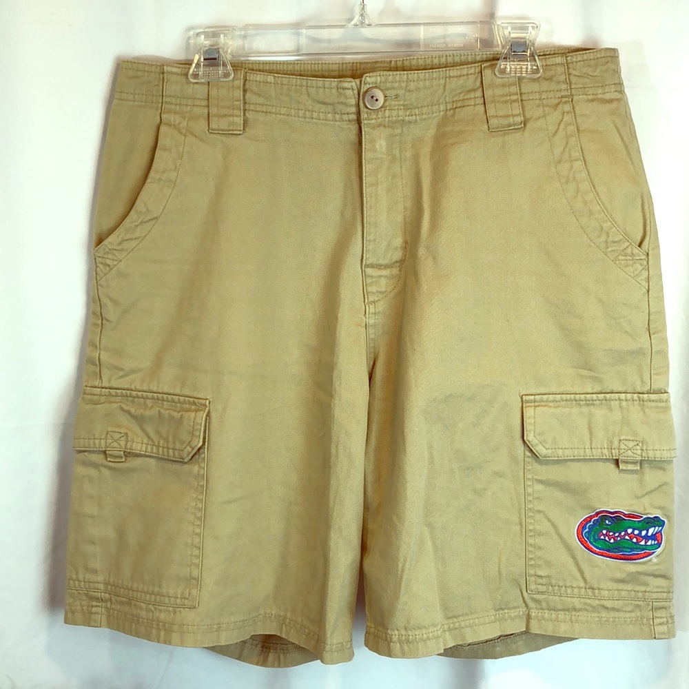 Men’s NCAA Florida Gator Logo Khaki Cargo Shorts